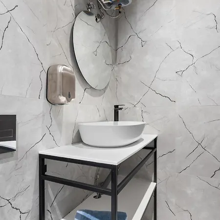 Kalelarga I Sveti Lovre Apartment