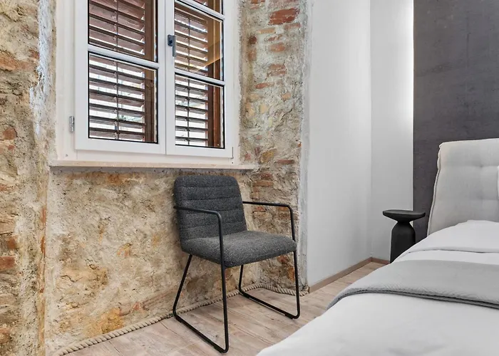 Kalelarga I Sveti Lovre Appartement Zadar