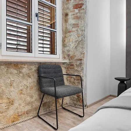Kalelarga I Sveti Lovre Apartamento Zadar