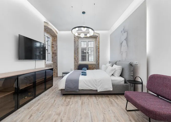 Kalelarga I Sveti Lovre Zadar