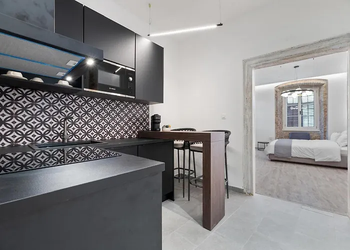 Kalelarga I Sveti Lovre